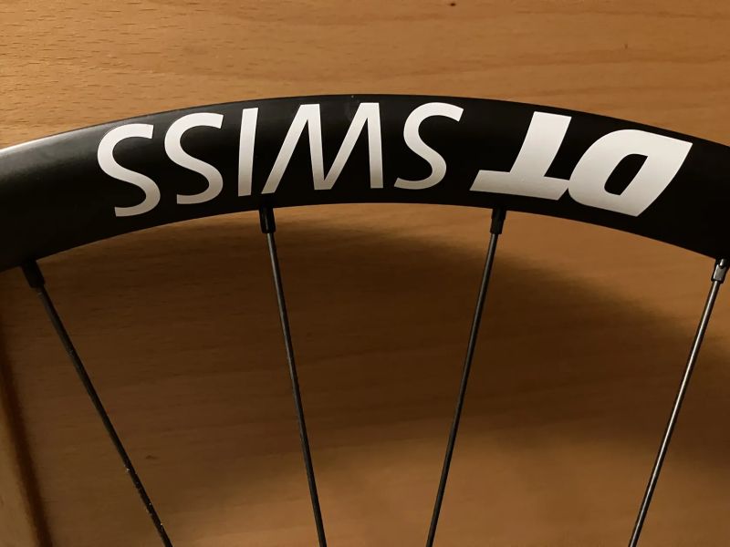 DT swiss XRC 1700 nová nejetá 29´ zapletená karbonová kola