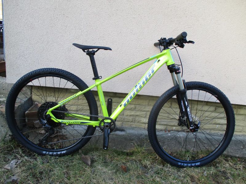 Nové 27,5" kolo Author Ultrasonic 14", vzduch. vidlice Suntour Raidon, Shimano Deore 1x11, pevná osa