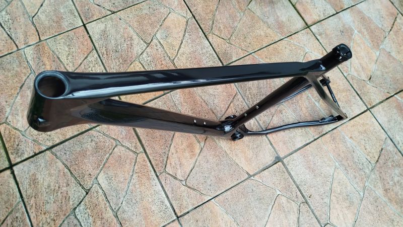 Nový karbonový MTB rám Spcycle 29" Boost vel. 21"