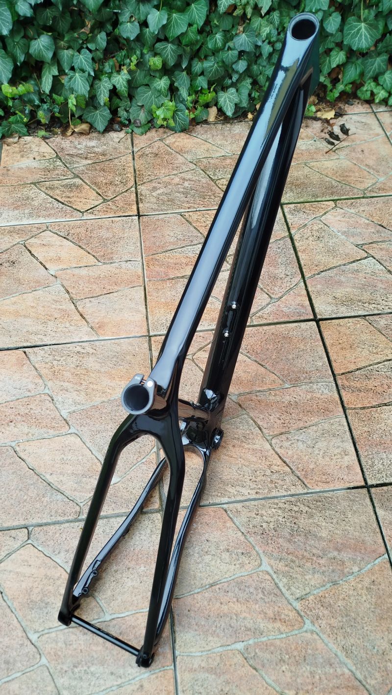 Nový karbonový MTB rám Spcycle 29" Boost vel. 21"
