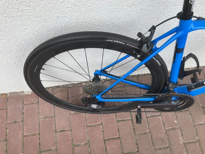 TOP STAV Cube Agree Carbon, 56 cm, Ultegra DI2 12 speed elektrika, DT Swiss 350 FFWD carbon