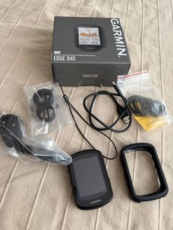 Cyklocomputer Garmin Edge 840 Solar s příslušenstvím