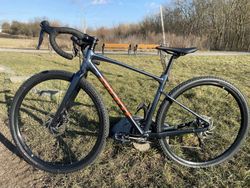 Giant Revolt 2 – vel. S – 300 km – záruka