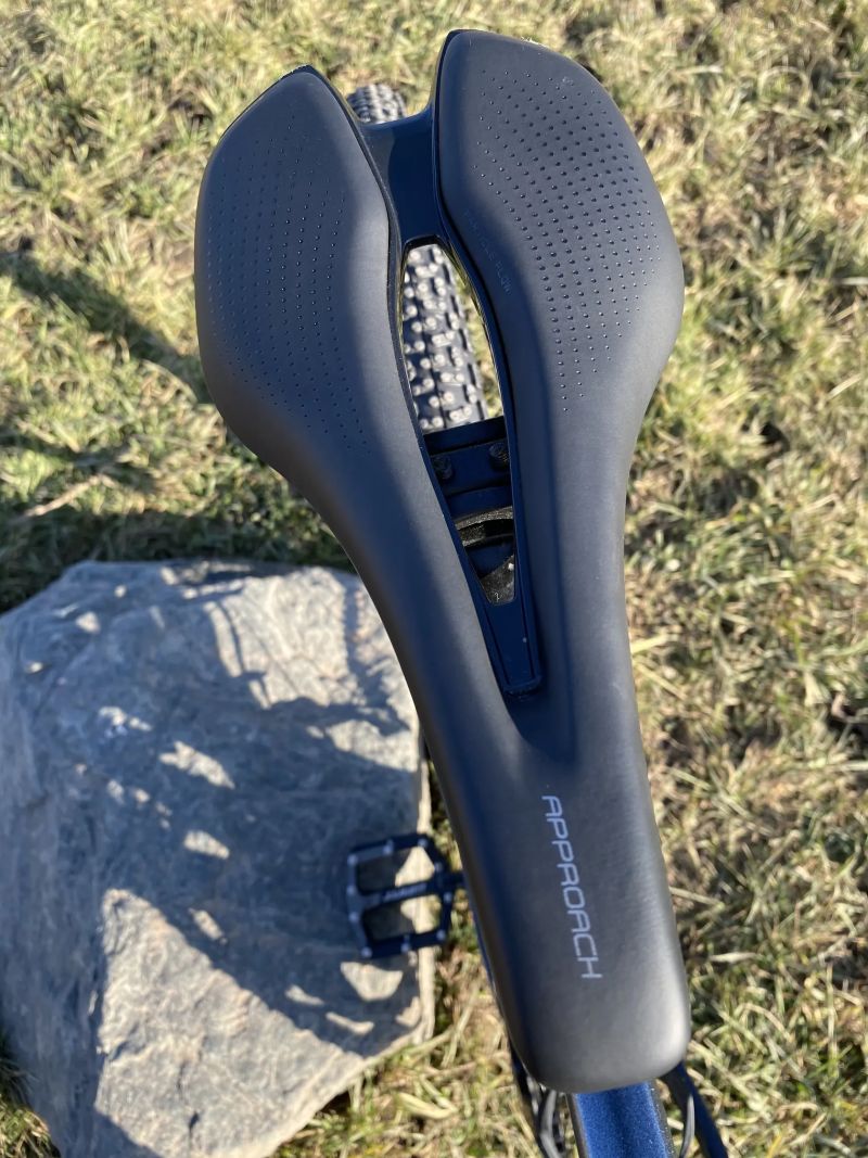 Giant Revolt 2 – vel. S – 300 km – záruka