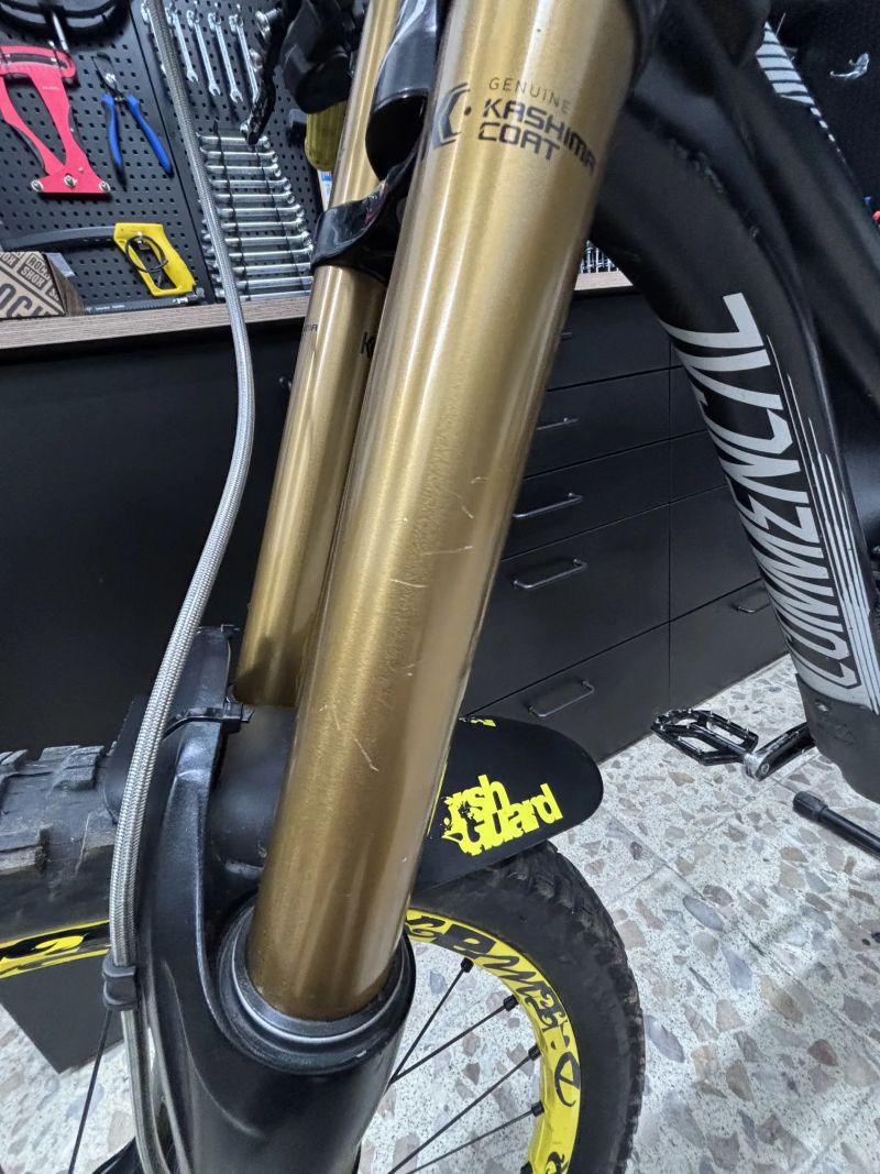 Commencal Supreme v4