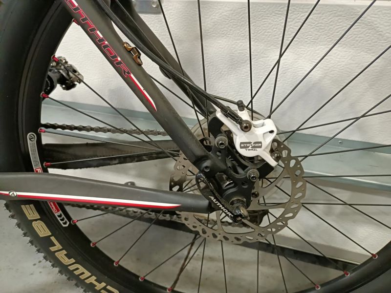 Author Revolt carbon