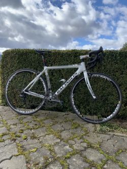 Prodám silniční karbonové kolo značky Battaglin