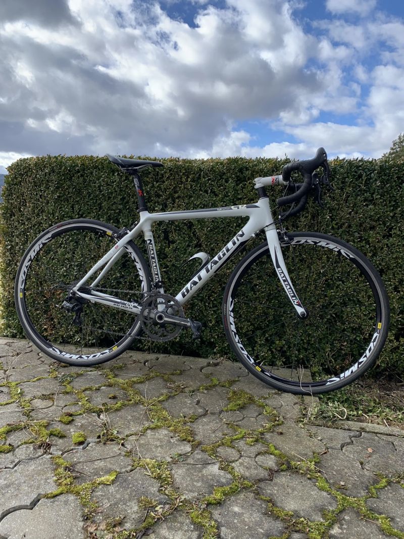 Prodám silniční karbonové kolo značky Battaglin