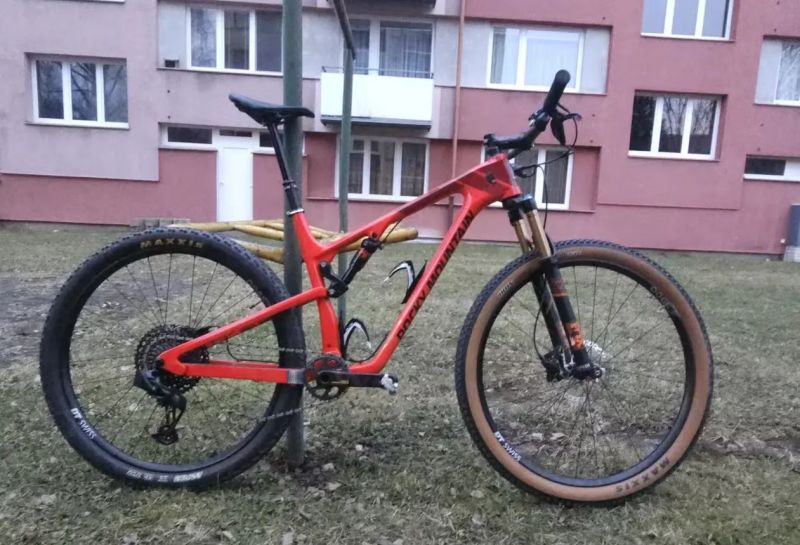 Rocky Mountain Element