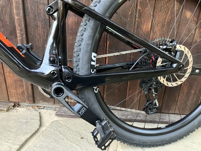  BMC Fourstroke 01 ONE, flashfire