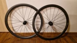 Karbon kola na Zipp nábojích