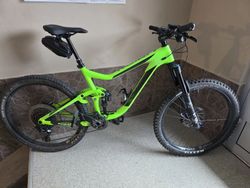 Giant Reign Advanced 1