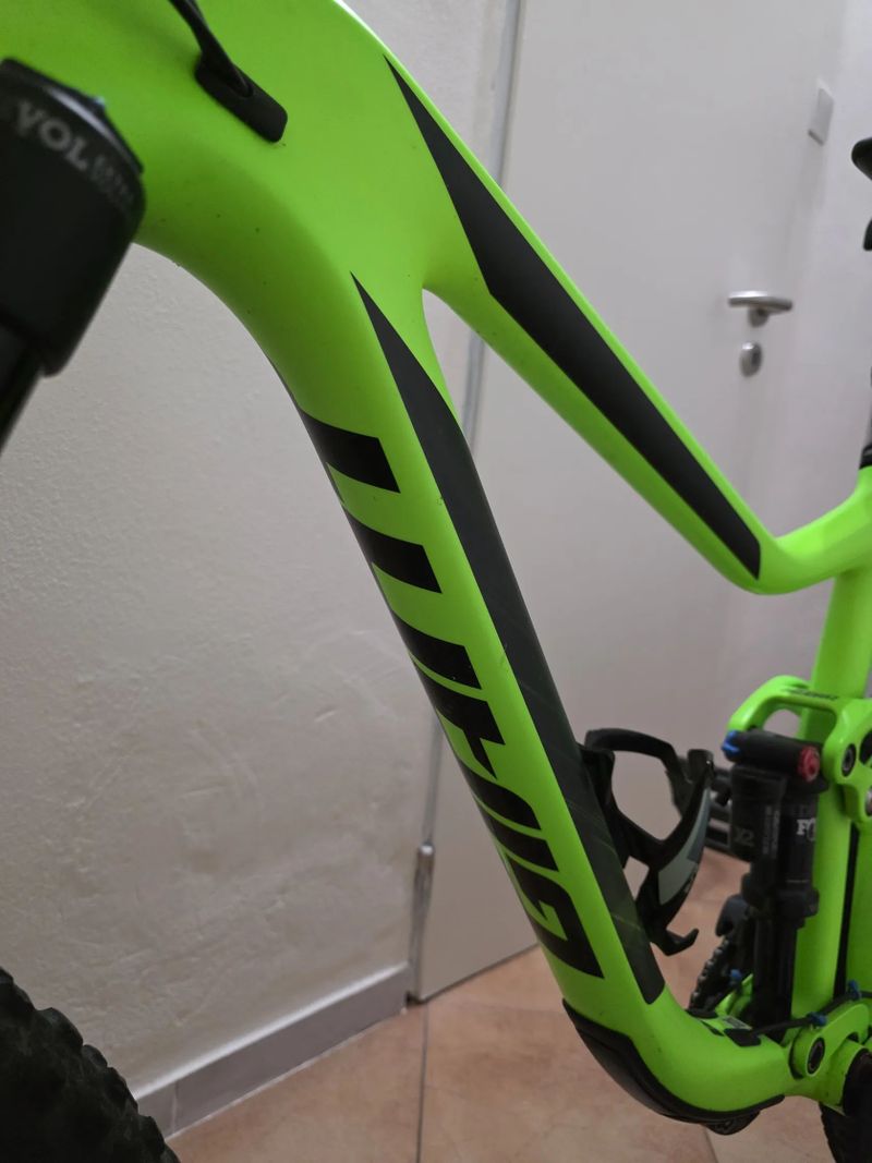 Giant Reign Advanced 1