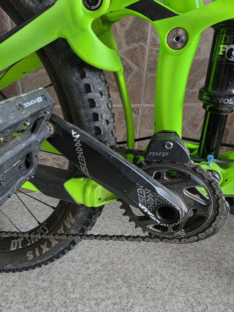 Giant Reign Advanced 1