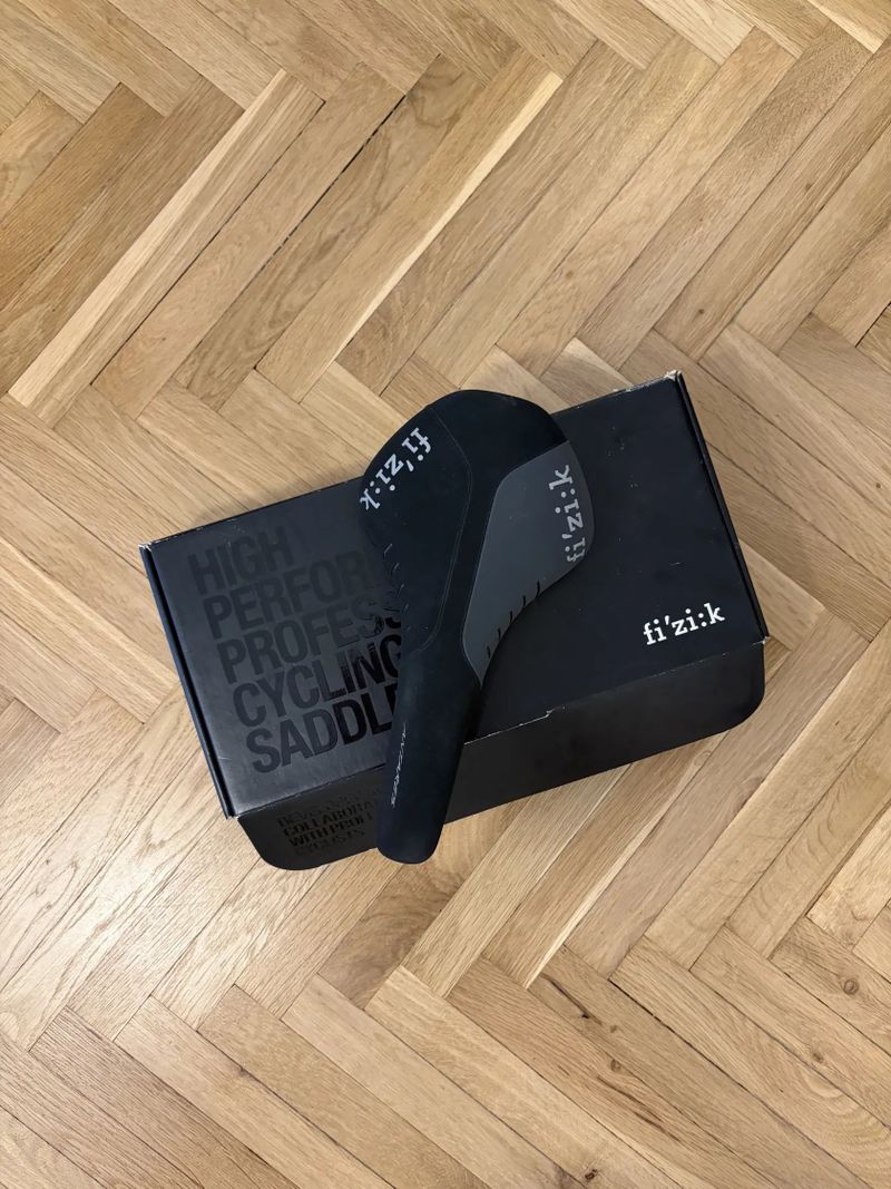 NOVÉ sedlo fi'zi:k Antares R3 – Regular