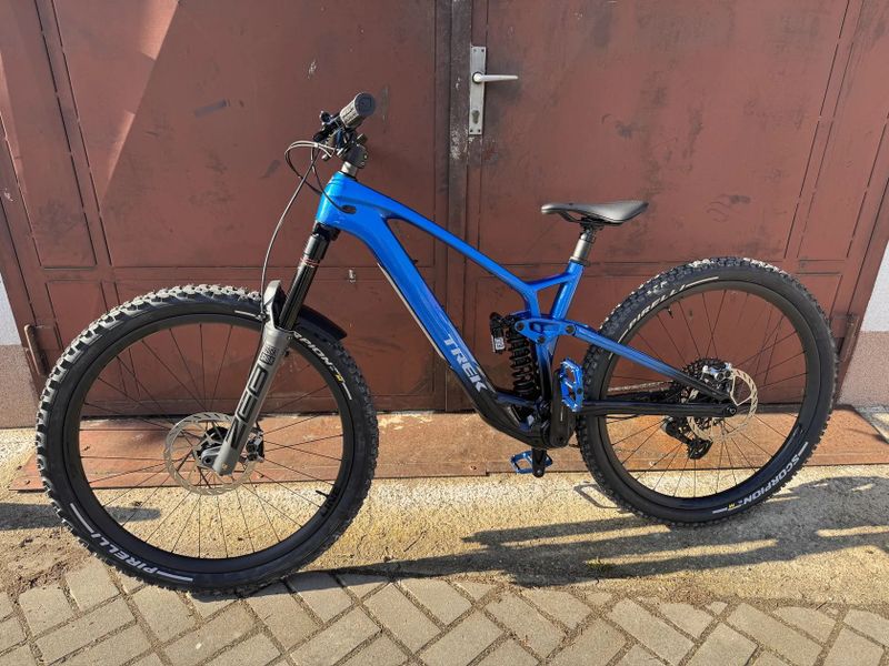 Trek Fuel EXe 9.8 GX AXS T-Type, ZEB, XTR, pruzina