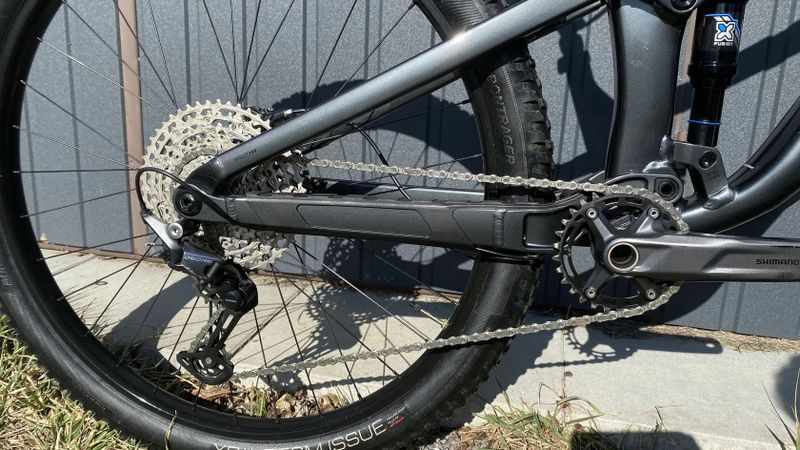 Zánovní kolo Trek Top Fuel 5 Lithium Grey