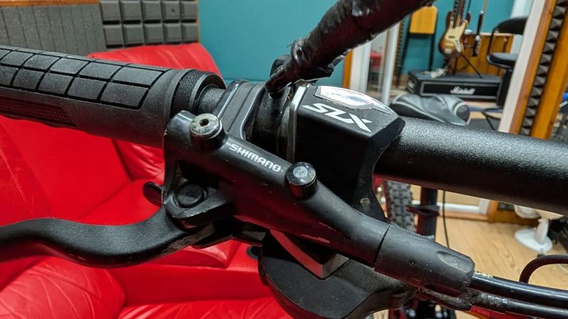 EXTREME DOWN HILL - MTF