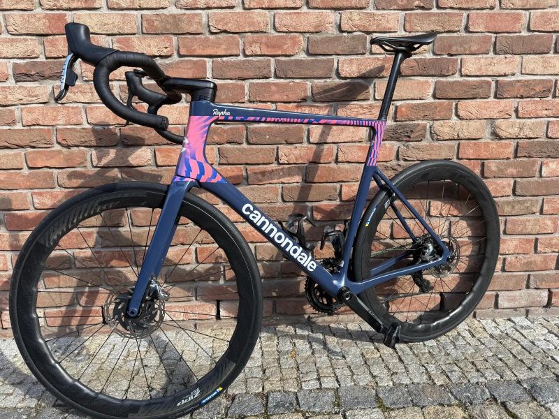 Cannondale SuperSix EVO Hi-MOD Carbon