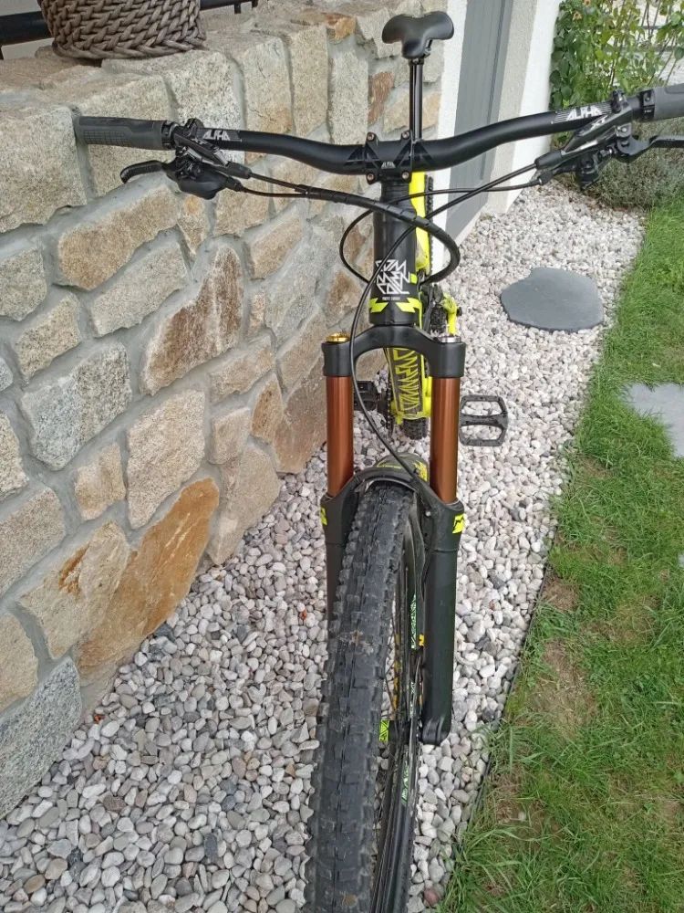 Commencal Meta V4