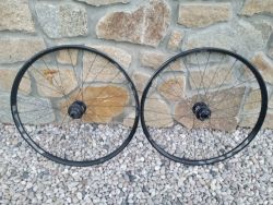 Prodám zapletena kola E13