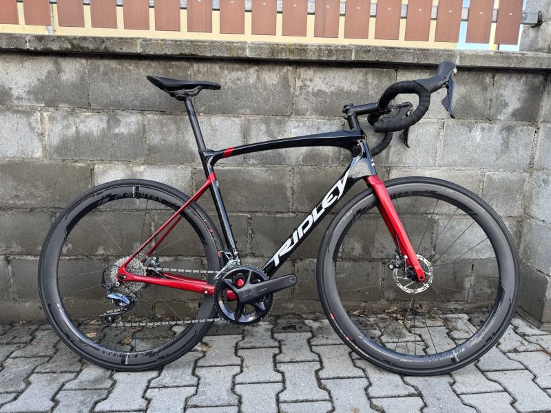 Ridley Fenix SL Disc — Shimano Ultegra, karbon, velikost M