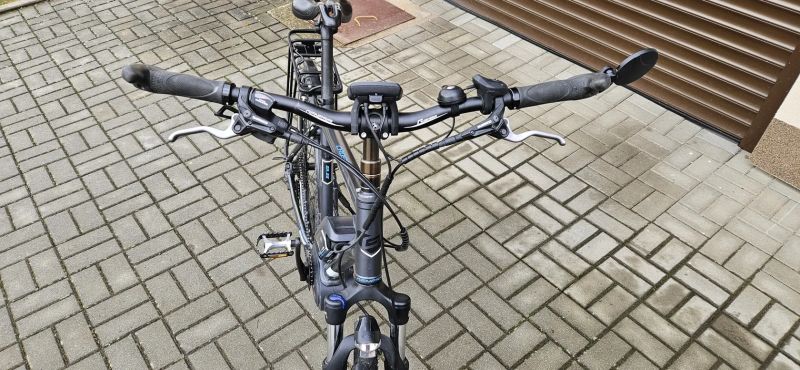 Trekingové elektrokolo GENESIS eLITE CROSS