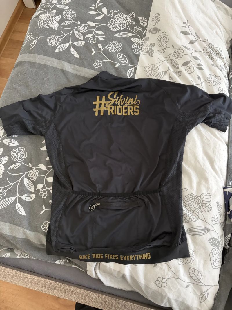 Silvini dres, kraťasy a ponožky kalas černé 43-46