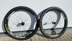 Prodám set kol ENVE M525 