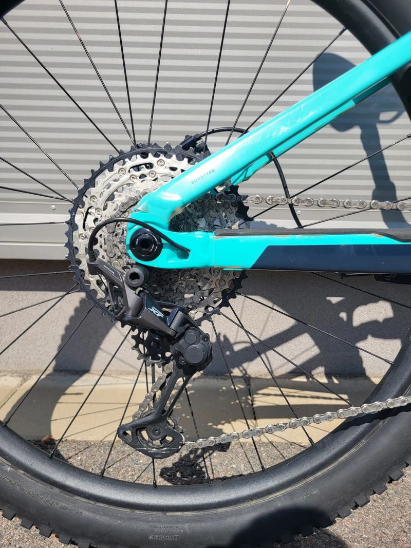 Trek Rail 9.7 Gen 2, vel. XL, 1 500 km