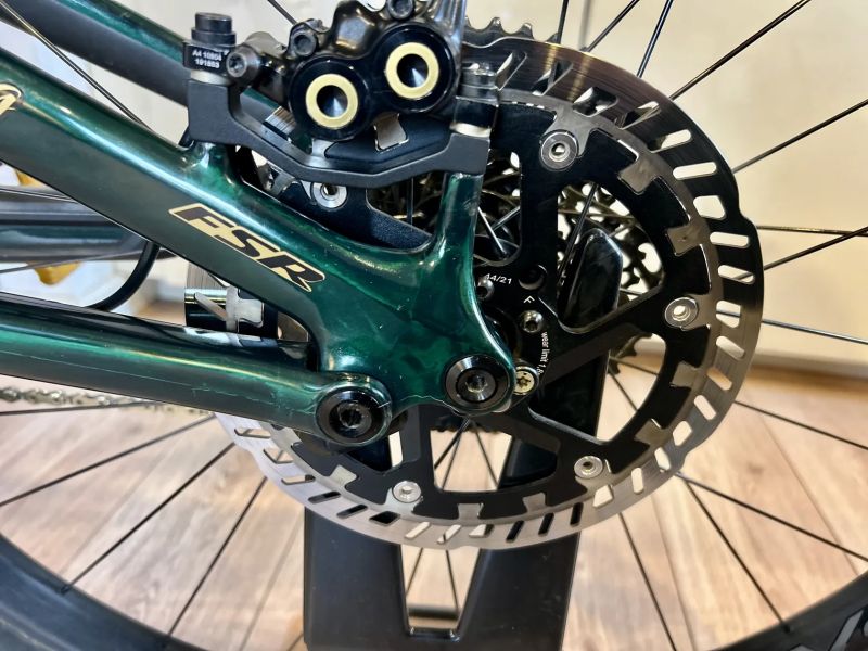 Specialized Turbo Levo Comp SL Carbon – GX AXS – TOP stav