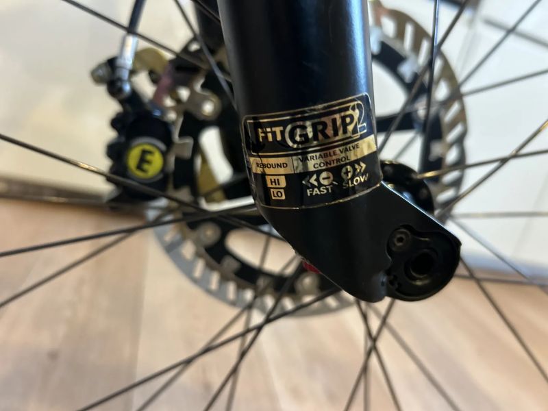 Specialized Turbo Levo Comp SL Carbon – GX AXS – TOP stav