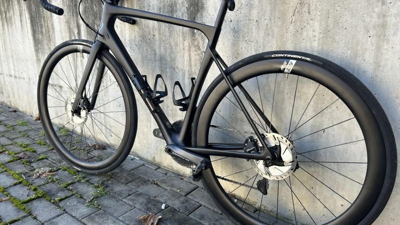 Rose X-Lite Six, vel. 57 cm, Ultrega Di2, karbonová kola