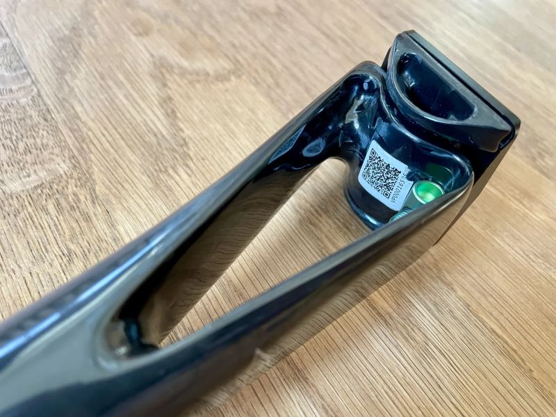 Karbonová sedlovka VFV Deep-V 400mm 30.9mm