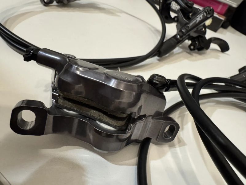 Shimano XT BR-M8120 pár