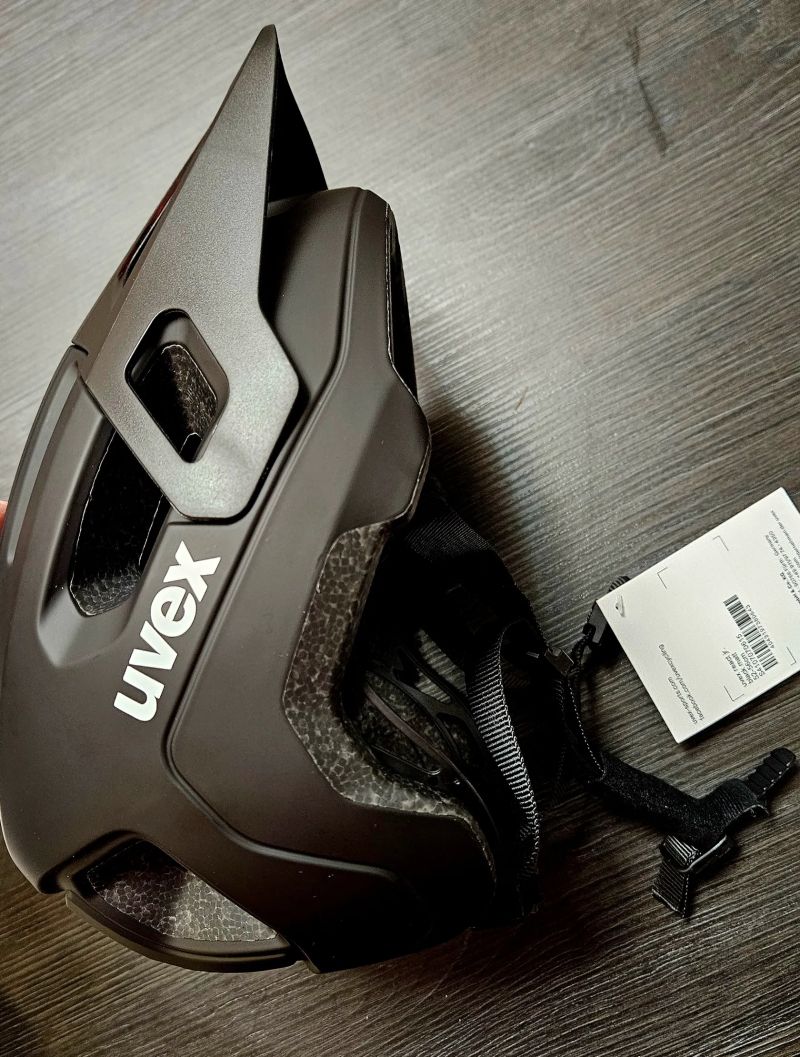 Uvex React jr. Black 52-56
