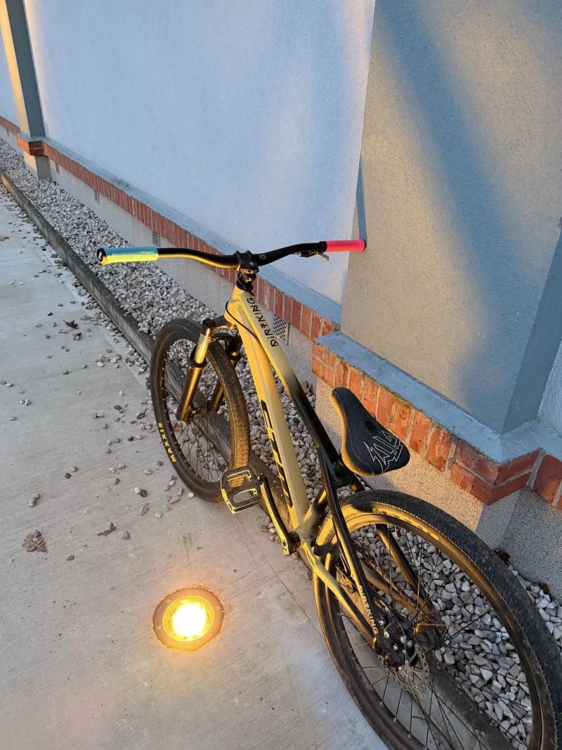 Ctm dirking matt sand black