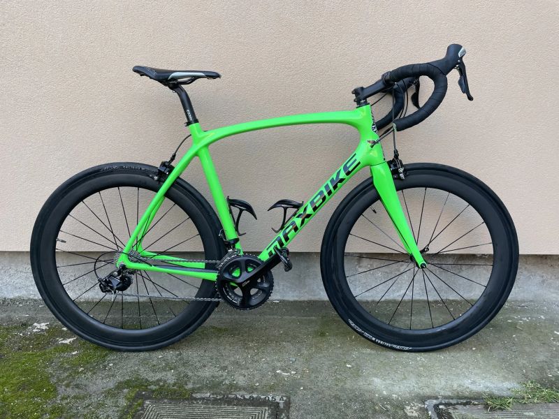 Karbonové kolo Maxbike