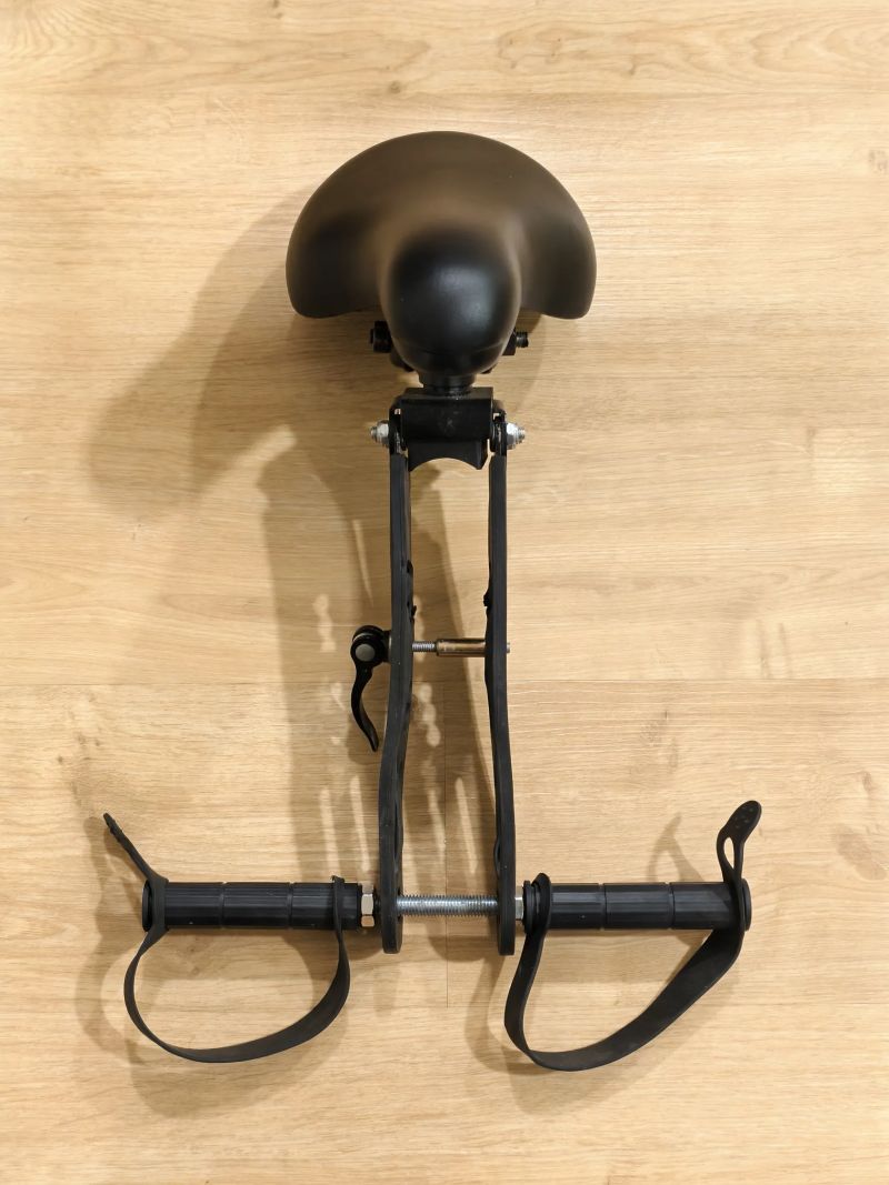 Dětská sedačka na rám kola