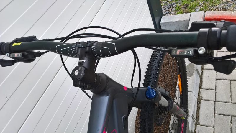 Dámský Giant LIV 27,5 rám M