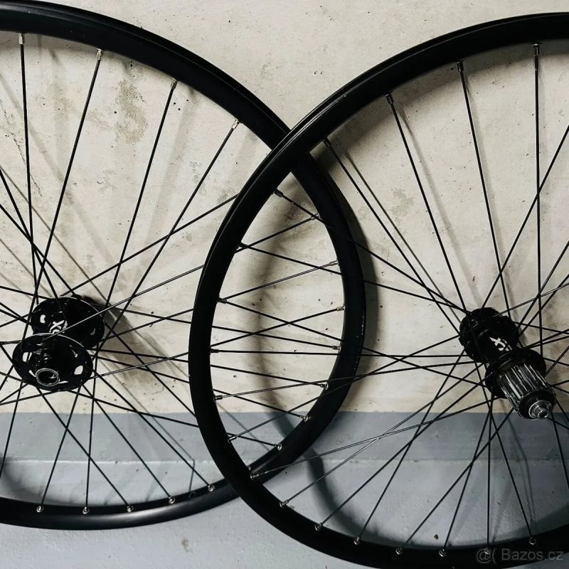 Predám zachovalé 26” kolesá