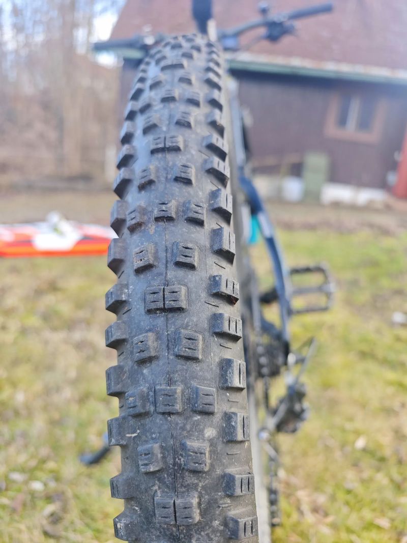 Leader Fox KENT 29“ 17,5" - Elektrokolo max 50km/h