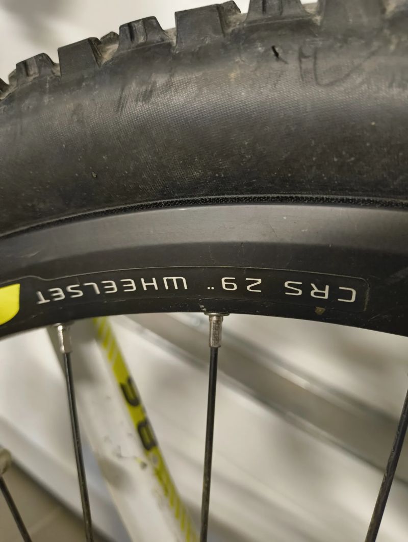 Crussis E-Largo 720 Wh