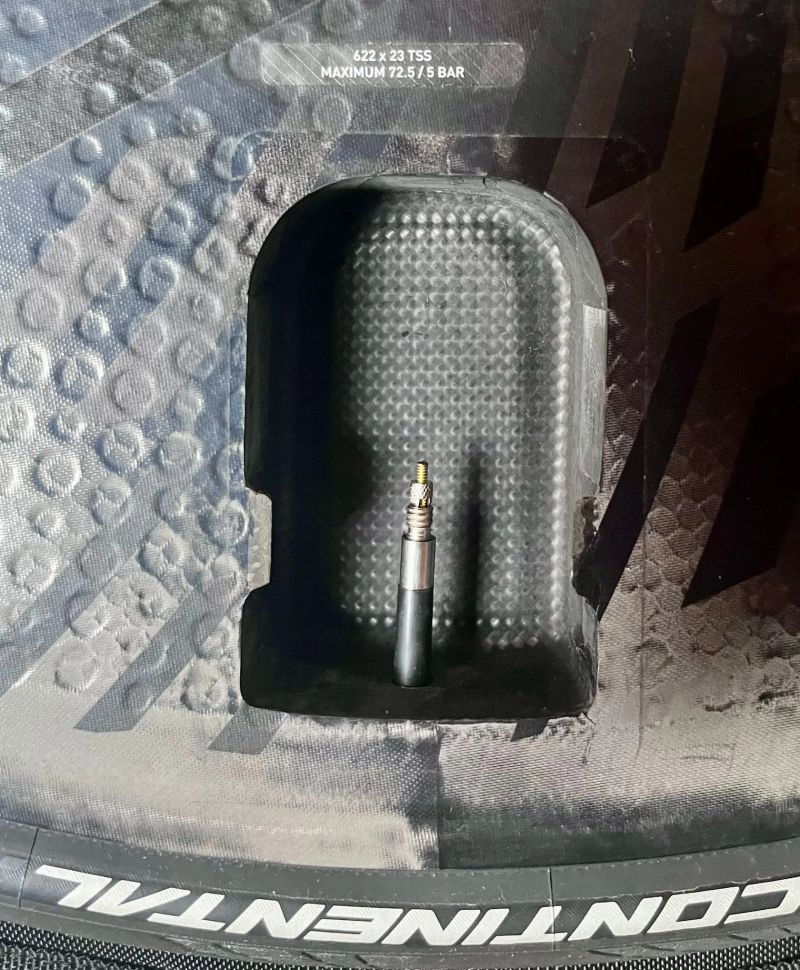 Disc Zipp Super-9 Tubeless včetně kazety a pláště