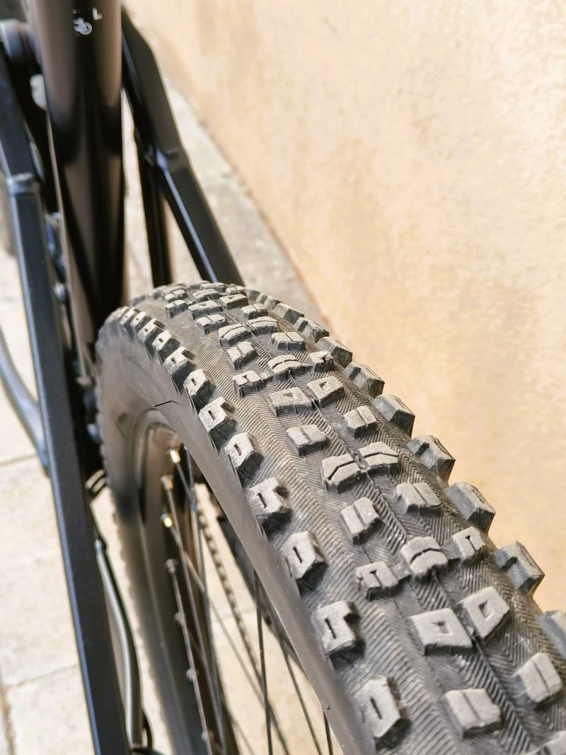 GHOST RIOT Trail Al vel. L 29“ FOX 34 zdvihy 140/140 TOP STAV, Zánovní PC 65 000 Kč