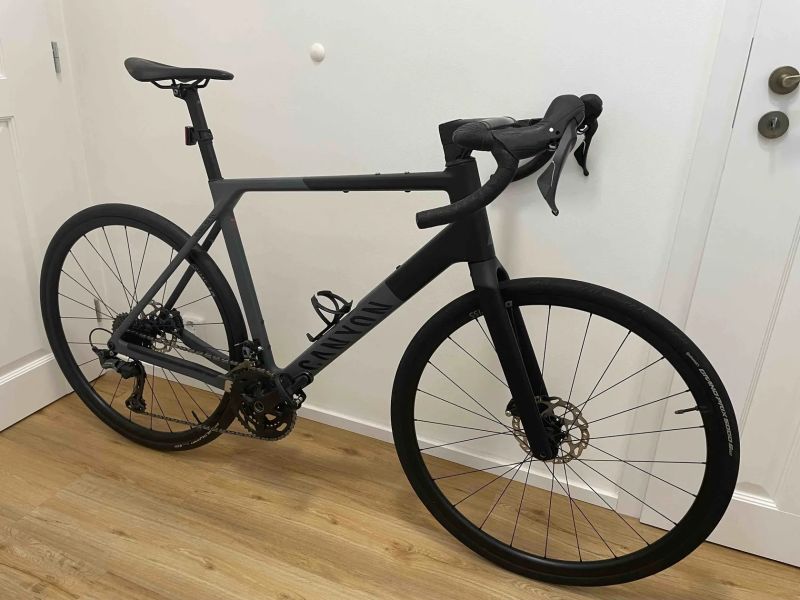 Karbonové gravel závodní kolo Canyon Grail 