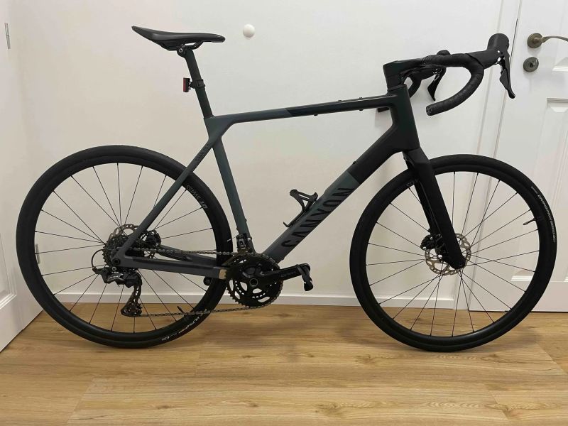 Karbonové gravel závodní kolo Canyon Grail 