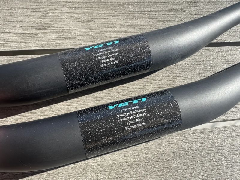 Karbonová řidítka Yeti Turq 760/780mm