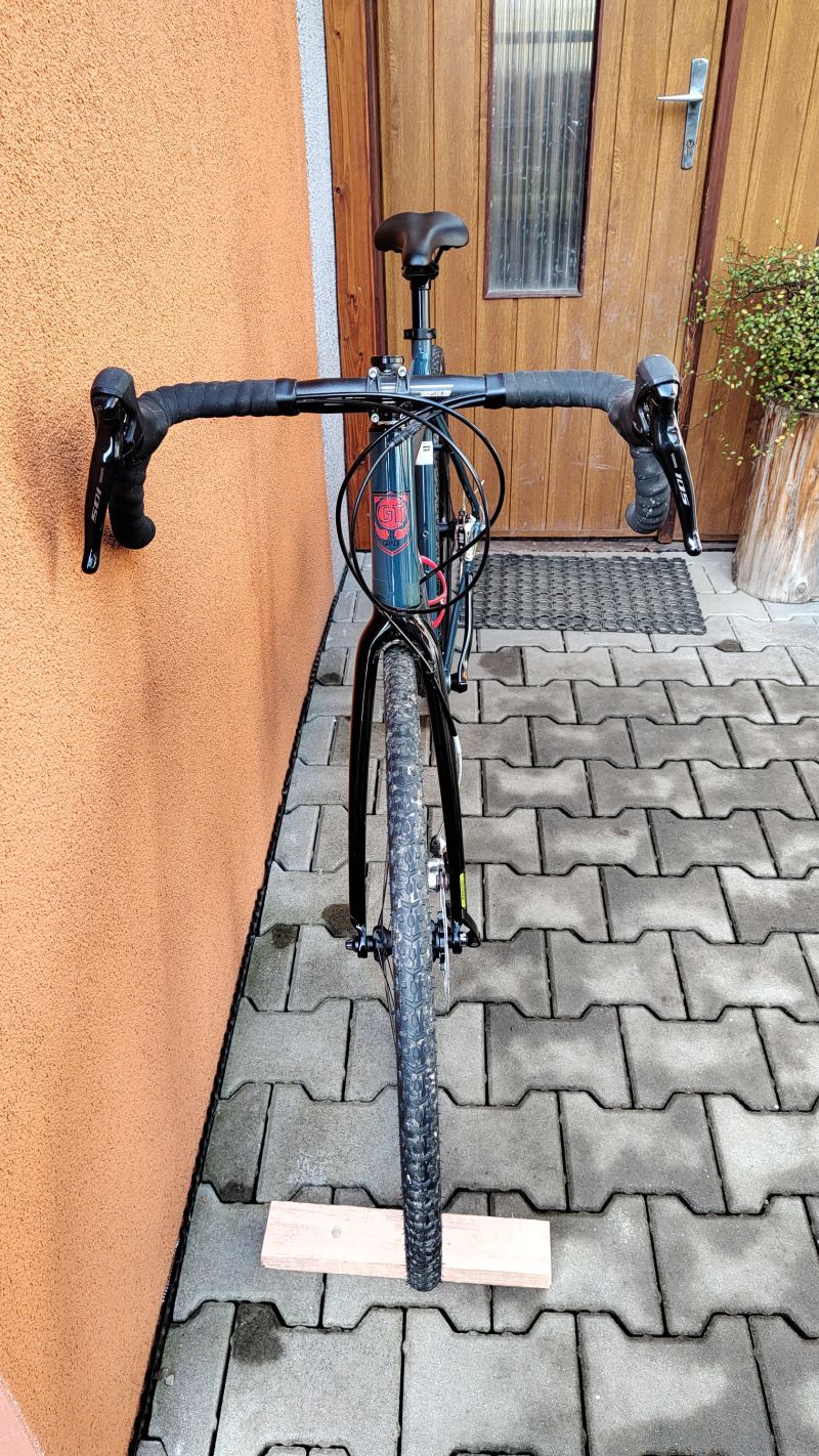 GT Grade Expert + DT SWISS C1800 Spline