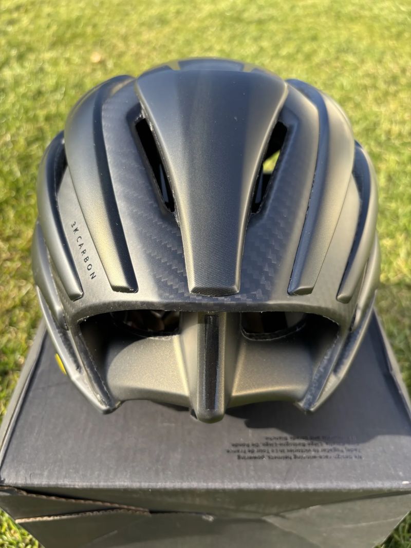 MET Trenta 3K Carbon MIPS